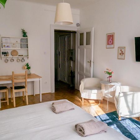 Quiet Apartment Near Buda Castle Budapesta Exterior foto